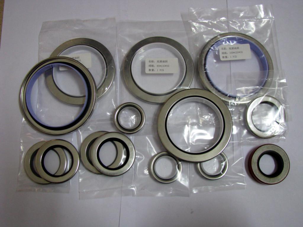 螺桿壓縮機(jī)轉(zhuǎn)子與機(jī)體，轉(zhuǎn)子與排氣軸承，不同軸度的轉(zhuǎn)子軸端間隙多少合適呢？